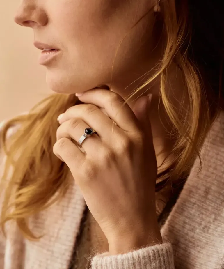 Grand Bezel Ring